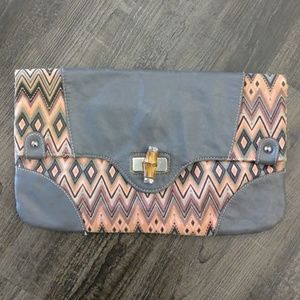 *3for$20*Chevron print Clutch